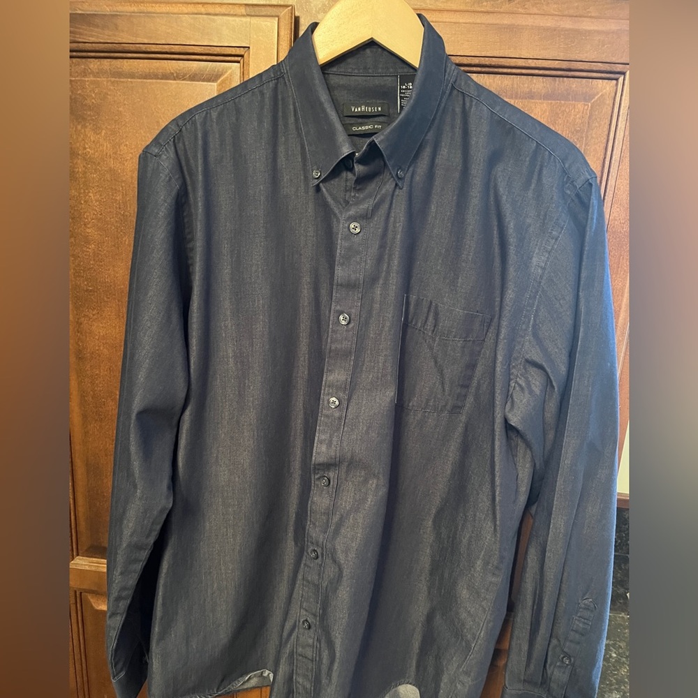 Van Heusen Men’s Button Down Shirt, Large